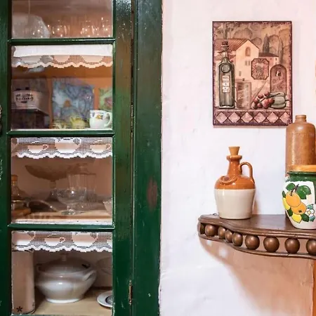 Histórica Con Molino De Viento Villa Antigua (Fuerteventura)