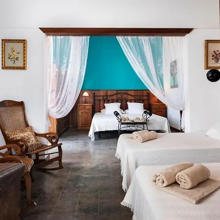 Historica Con Molino De Viento Villa Antigua (Fuerteventura)