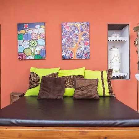 Historica Con Molino De Viento Villa