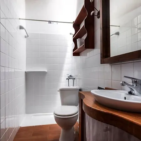 Historica Con Molino De Viento Antigua (Fuerteventura)