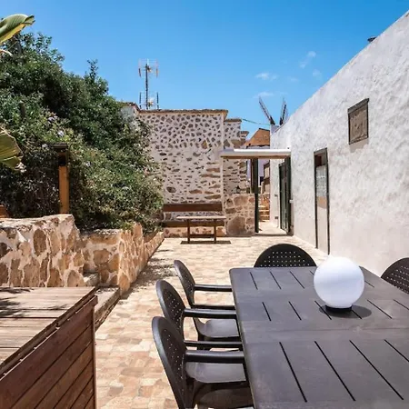 Historica Con Molino De Viento * Antigua (Fuerteventura)