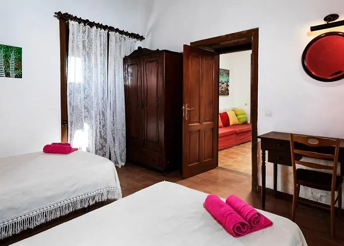 Vila Historica Con Molino De Viento Antigua (Fuerteventura)